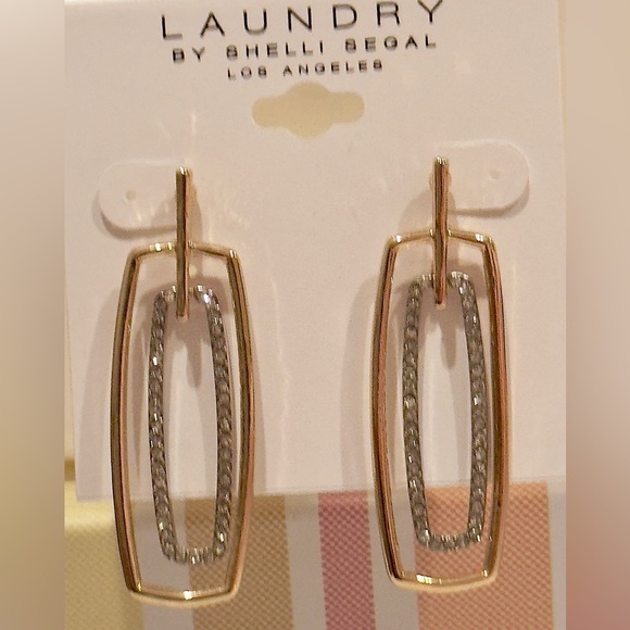 Stunning Gold Geometric Dangle Earrings by Shelli Segal - Picture 9 of 9